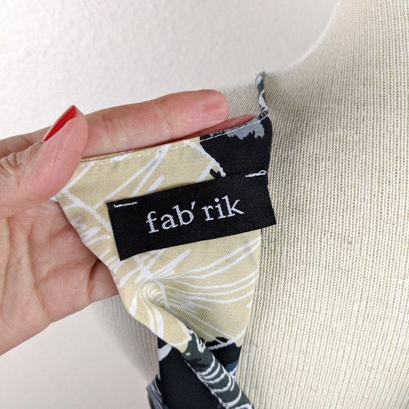 Get 2 dresses for the price of 1! Fab'rik Printed Halter Keyhole Dresses L. - Picture 15 of 15